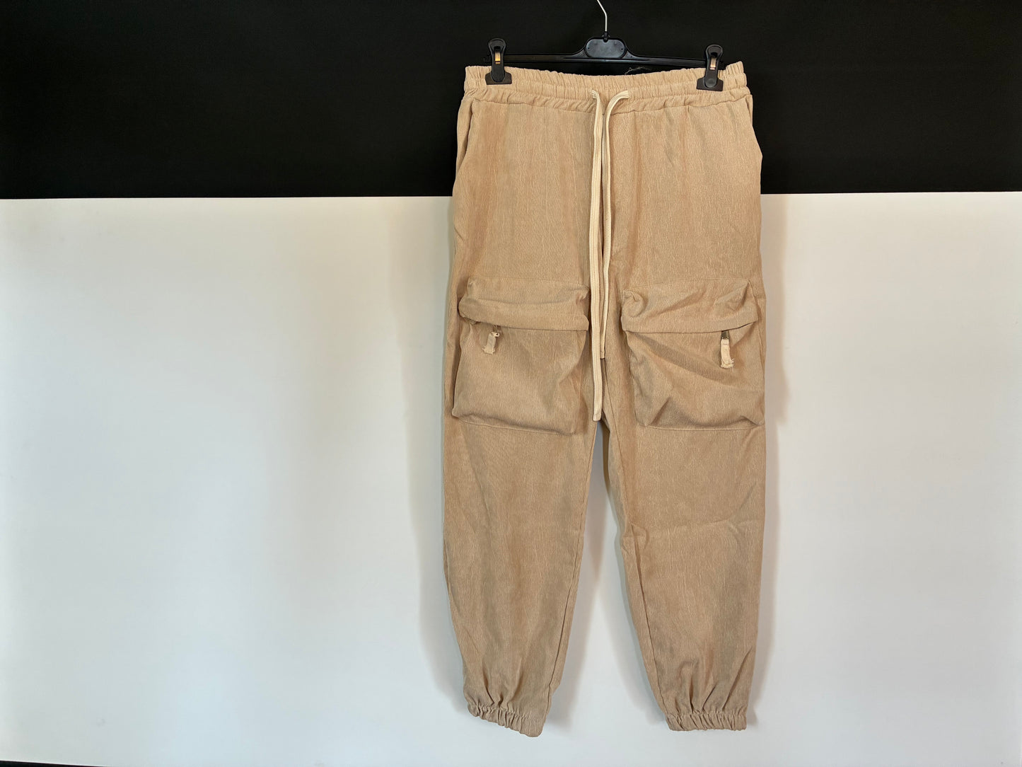 Pantaloni cargo